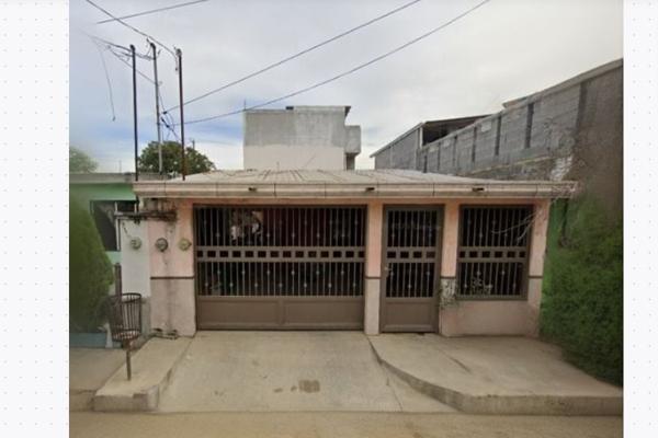 Foto de inmueble en Allende 921 #925, Col. Lázaro Cárdenas 2do Sec. C.P. 67483, Cadereyta Jiménez