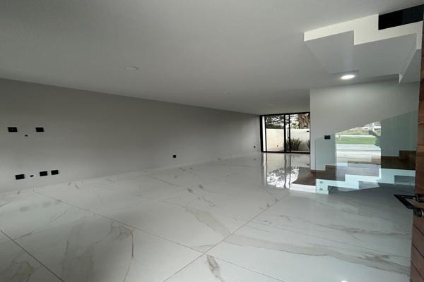 Foto de inmueble en Blvrd Bosques de Sta Anita, 45645 Bosques Santa Anita, Jal., Col. Bosques de Santa Anita C.P. 45645, Tlajomulco de Zúñiga