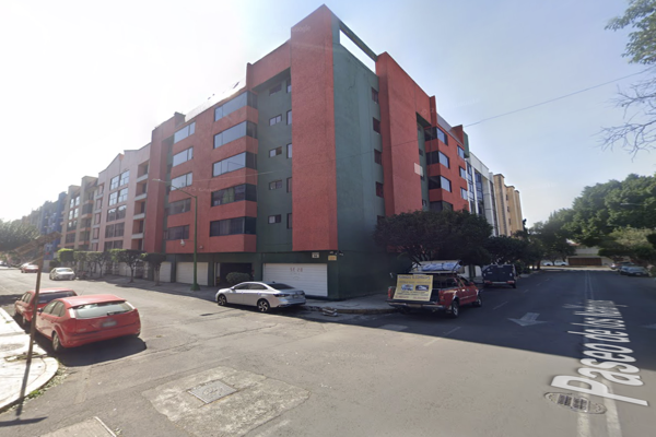 Foto de inmueble en Paseo de Los Cipreses 35 #35, Col. Paseos de Taxqueña C.P. 04250, Coyoacán