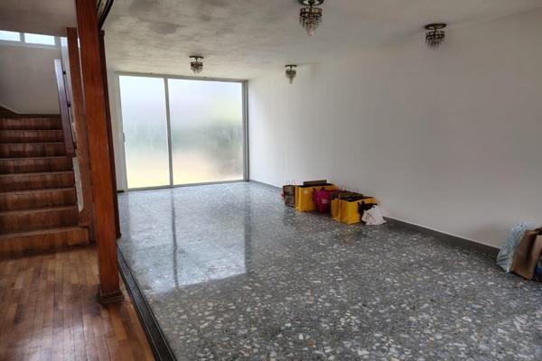 Foto de inmueble en Ciudad Satélite, Naucalpan de Juárez, Estado de México, Col. Ciudad Satélite C.P. 53100, Naucalpan de Juárez