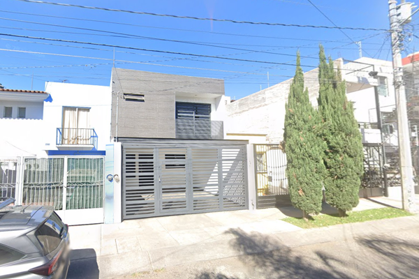 Foto de inmueble en Adalberto Navarro Sánchez, Col. Los Arrayanes C.P. 44766, Guadalajara