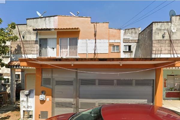Foto de inmueble en Playa Farallon Don Carlos #20, Col. Residencial las Olas C.P. 96343, Cosoleacaque