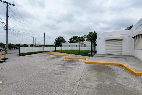 Foto de inmueble en Avenida Paseo de los Palmares #s/n, Col. Los Palmares C.P. 87347, Matamoros