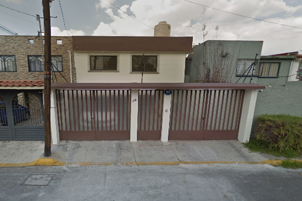 Foto de inmueble en Avenida Municipio de Toluca, Col. Las Marinas C.P. 52176, Metepec