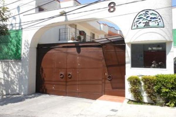 Foto de inmueble en Cerrada Cuarta Cerrada Ahuehuetes  #8, Col. San José de los Cedros C.P. 05200, Cuajimalpa de Morelos