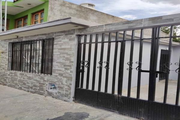 Foto de inmueble en CONSTITUCION, Col. Cuencame de Ceniceros Centro C.P. 35800, Cuencamé
