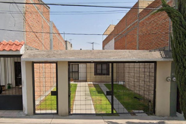 Foto de inmueble en Federico M. Loyola Fernández, Col. Vista del Sol 2a Sección C.P. 20264, Aguascalientes