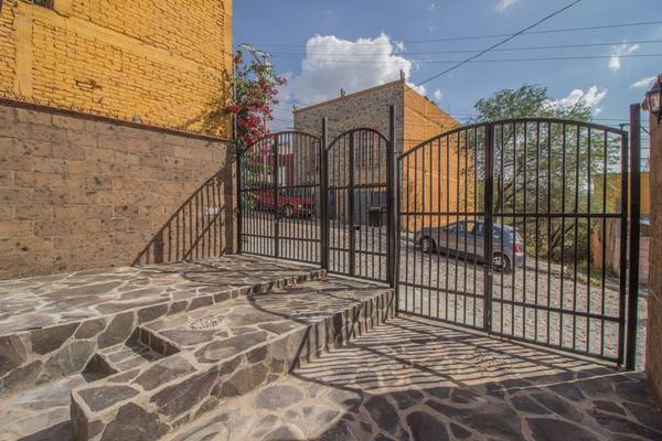 Foto de inmueble en Calandrías, Col. Montes de Loreto C.P. 37727, San Miguel de Allende