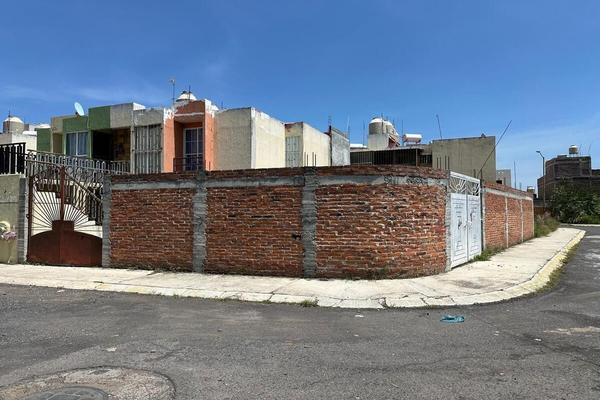 Foto de inmueble en Caliandra, Col. Villas Las Flores C.P. 59637, Zamora