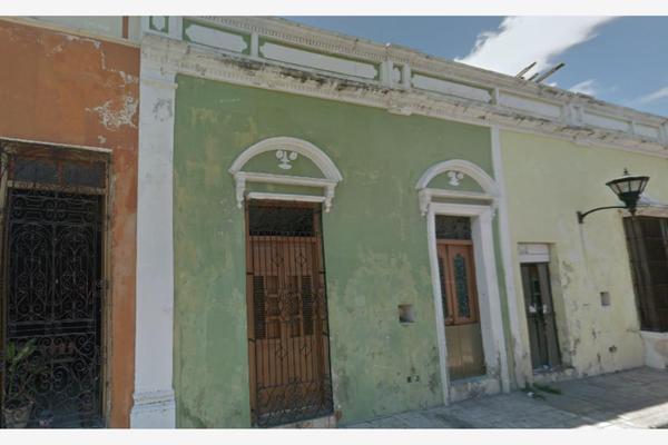 Foto de inmueble en Calle 10 #205, Col. Guadalupe C.P. 24010, Campeche