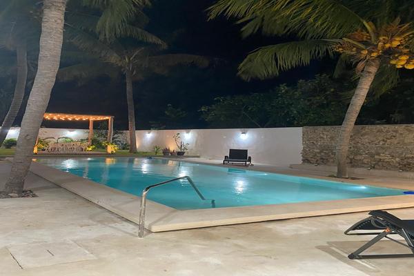 Foto de inmueble en Calle 106, Col. Juan Montalvo C.P. 97320, Progreso