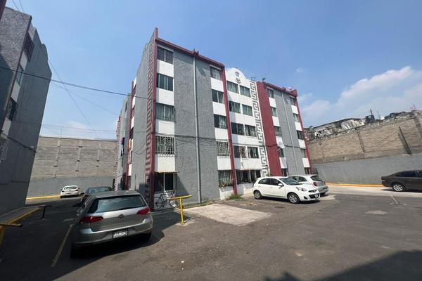 Foto de inmueble en Calle 15 278 con eje central Lázaro, Col. Santiago Atepetlac C.P. 07640, Gustavo A. Madero