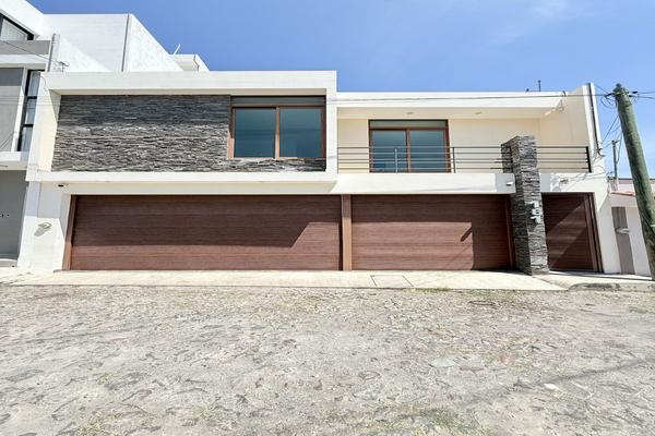 Foto de inmueble en C, Col. 15 de Mayo C.P. 63190, Tepic