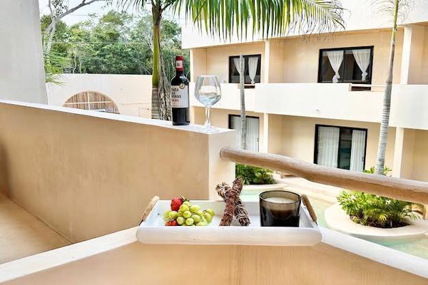 Foto de inmueble en Calle 24 Sur, Col. Villas Tulum C.P. 77764, Tulum