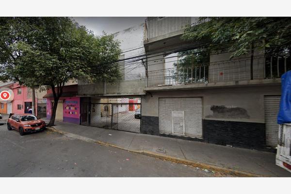 Foto de inmueble en calle 4 #323, Col. Agrícola Pantitlan C.P. 08100, Iztacalco
