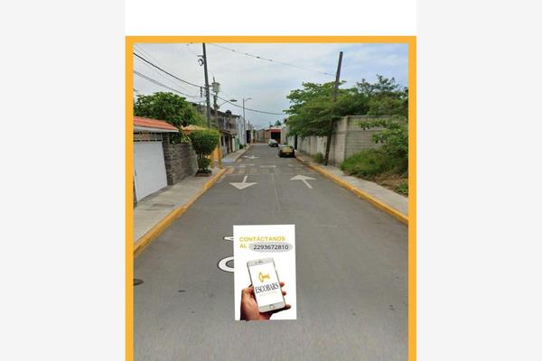 Foto de inmueble en c.4 #6, Col. Pedro Ignacio Mata C.P. 91799, Veracruz