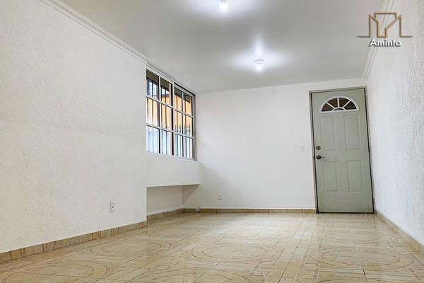 Foto de inmueble en calle 4, Col. Agrícola Pantitlan C.P. 08100, Iztacalco