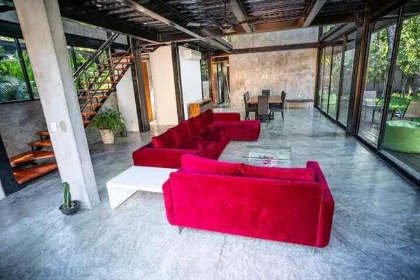 Foto de inmueble en Calle 4 sur, Col. La Veleta C.P. 77760, Tulum