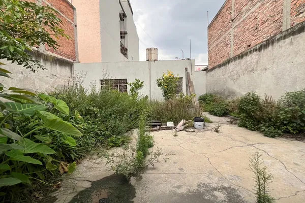 Foto de inmueble en calle 49 #37, Col. General Ignacio Zaragoza C.P. 15000, Venustiano Carranza