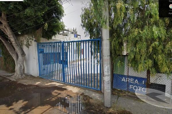 Foto de inmueble en CALLE 5 de Febrero, Col. Felipe Carrillo Puerto C.P. 76138, Querétaro