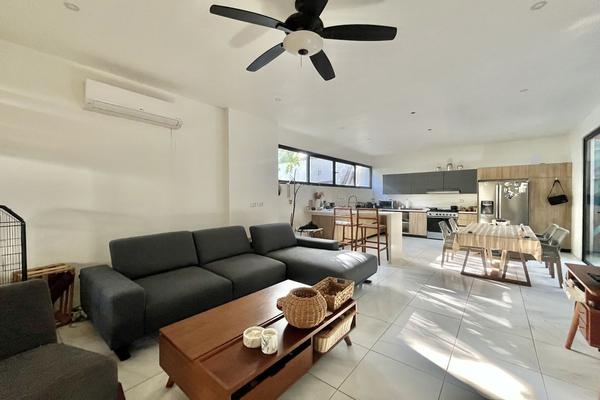 Foto de inmueble en Calle 514, Col. Tumben Kaa C.P. 77760, Tulum