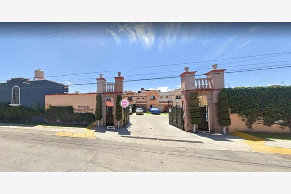 Foto de inmueble en CALLE 53, Col. Bosques de la Hacienda 1a Sección C.P. 54715, Cuautitlán Izcalli