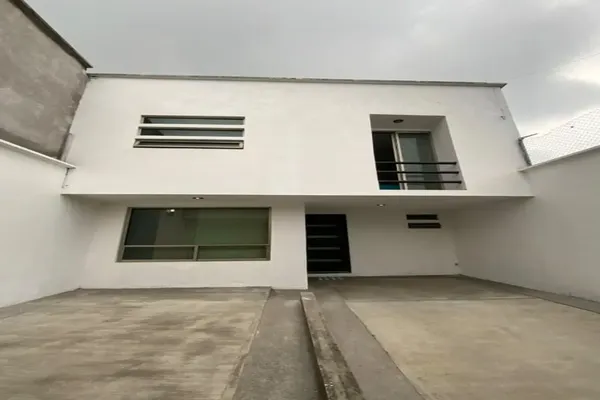 Foto de inmueble en calle 6 #45, Col. Rafael Alvarado C.P. 94340, Orizaba
