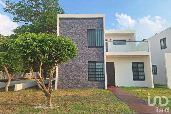Foto de inmueble en Calle 74 por 67 A y 96 #544, Col. Las Américas C.P. 97302, Mérida