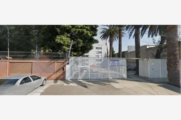 Foto de inmueble en Calle 8 #120, Col. Granjas de San Antonio C.P. 09070, Iztapalapa