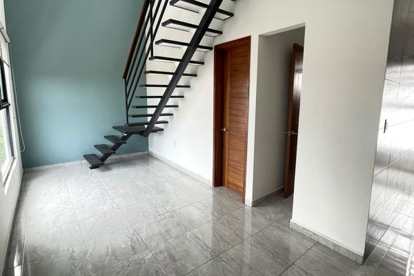 Foto de inmueble en Calle Adolfo Ruíz Cortines 701, Col. San Miguel Acapantzingo C.P. 62446, Cuernavaca