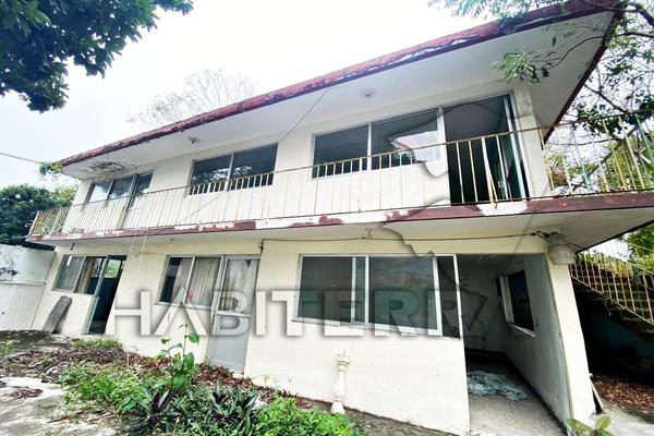 Foto de inmueble en Calle Altamirano, Col. Zapote Gordo C.P. 92860, Tuxpan
