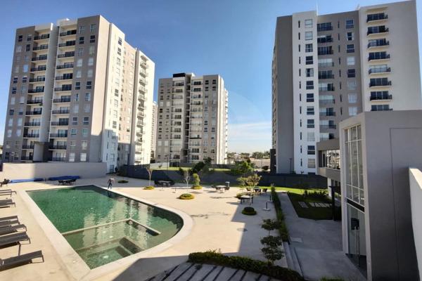Foto de inmueble en Calle Anastasio Bustamante, Col. Hacienda Jacarandas C.P. 45239, Zapopan
