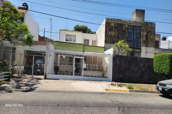 Foto de inmueble en Calle: Andres Teran 1594 Colonia: Chapultepec Country Municipio: Guadalajara #1594, Col. Chapultepec Country C.P. 44620, Guadalajara