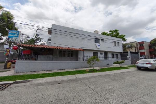 Foto de inmueble en Calle Arco de Galba #649, Col. Lomas de Zapopan C.P. 45130, Zapopan