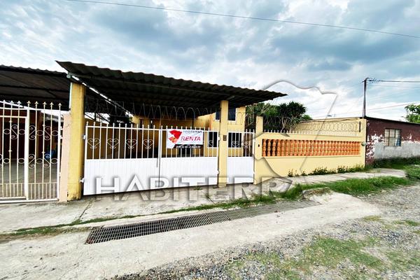 Foto de inmueble en Calle Argentina, Col. Salinas de Gortari C.P. 92883, Tuxpan