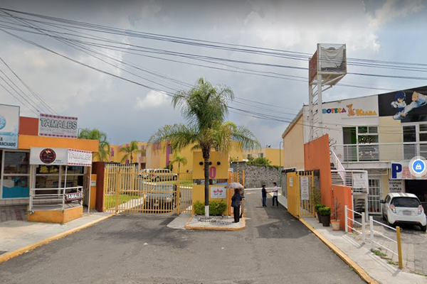 Foto de inmueble en "CALLE AV CAMINO DORADO,NO.EXT 16, Col. Camino Real C.P. 76903, Corregidora