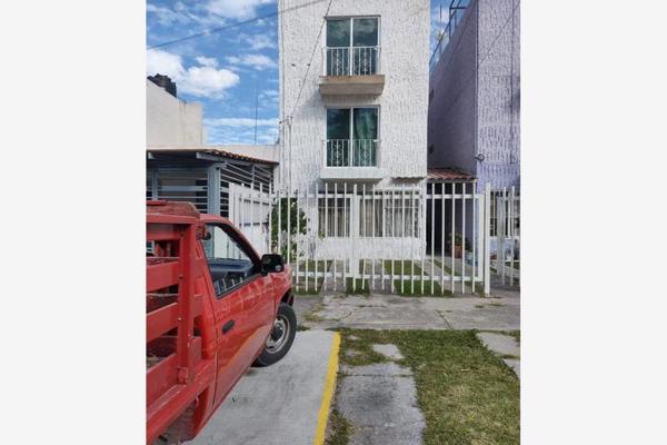 Foto de inmueble en Calle: Av. Miguel Ángel 287 Colonia: Fracc. La Estancia Municipio: Zapopan Estad #CALLE: AV. MIGUEL ÁN, Col. La Estancia C.P. 45030, Zapopan
