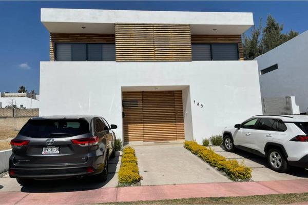 Foto de inmueble en Calle: Briones 145 Colonia: La Rioja Municipio: Tlajomulco De Zúñiga Estado: Jal #145, Col. La Rioja C.P. 45645, Tlajomulco de Zúñiga
