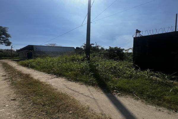 Foto de inmueble en Calle Campo Santuario M 10 Lt 4 Fraccionamiento Villa del Sol, Col. Norte 2a Secc C.P. 86650, Comalcalco