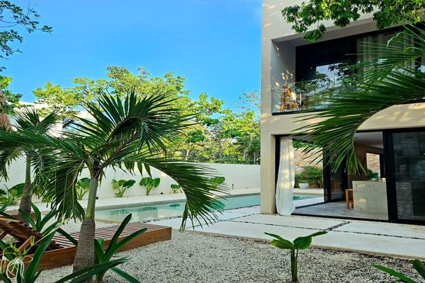 Foto de inmueble en C. Cda. Mayapan, Col. Aldea Zama C.P. 77760, Tulum