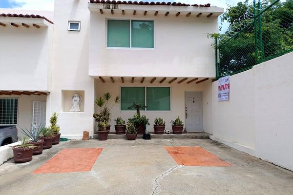 Foto de inmueble en calle coral #9, Col. Farallón C.P. 39690, Acapulco de Juárez