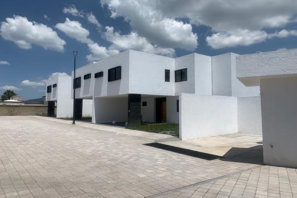 Foto de inmueble en Calle de Alemania, Col. Corregidora C.P. 76220, Querétaro