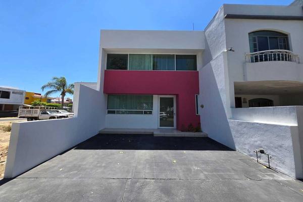 Foto de inmueble en Calle de Santo Domingo, Col. Viveros del Valle C.P. 45138, Zapopan