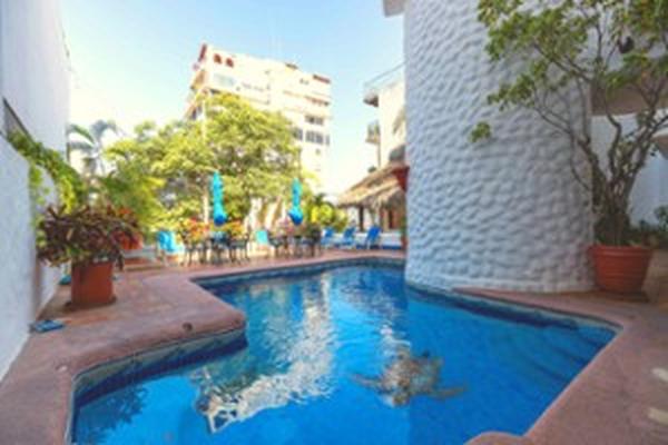 Foto de inmueble en Calle Emilio Carranza #612, Col. El Cerro C.P. 48304, Puerto Vallarta
