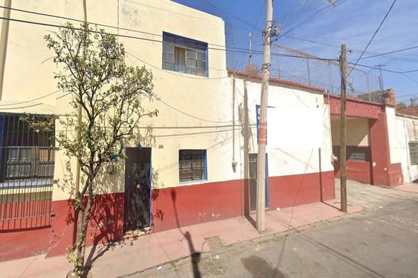 Foto de inmueble en Calle Fray Bartolomé de las Casas #349, Col. Las Conchas C.P. 44460, Guadalajara