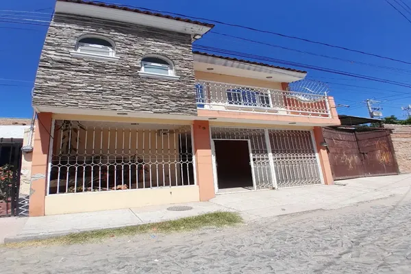 Foto de inmueble en calle fresno #0, Col. Bosques de Tonala C.P. 45416, Tonalá