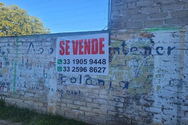 Foto de inmueble en Calle Gladiola, Col. Las Amapas C.P. 45647, Tlajomulco de Zúñiga