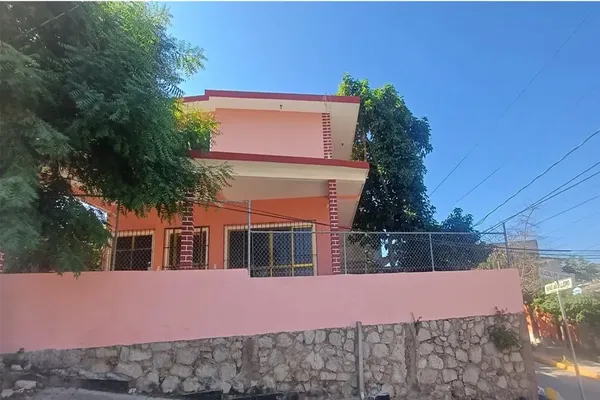 Foto de inmueble en Calle Guadalupe Victoria, Bucerias centro, Col. Bucerías Centro C.P. 63732, Bahía de Banderas