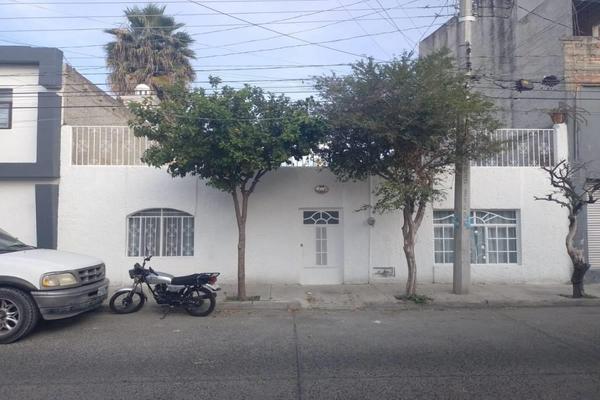 Foto de inmueble en Calle: Irán 324 Colonia: Agustín Yánez Municipio: Guadalajara Estado: Jalisco Pa #324, Col. Agustín Yánez C.P. 44790, Guadalajara