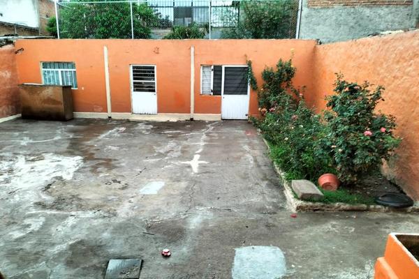 Foto de inmueble en Calle Isla Guadalupe #3172, Col. Villa Vicente Guerrero C.P. 44987, Guadalajara